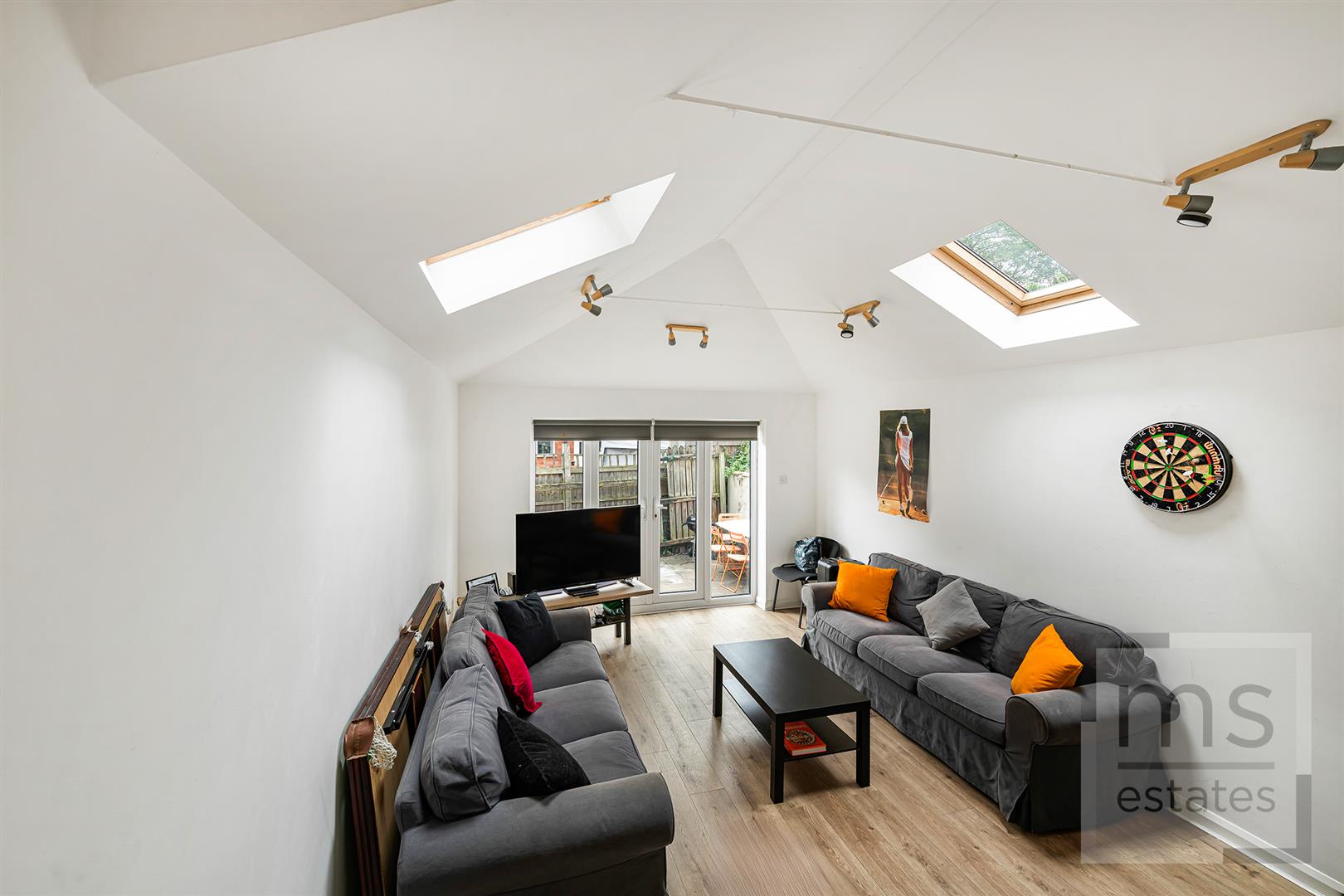 Sherwin Road, Nottingham, NG7 2FB