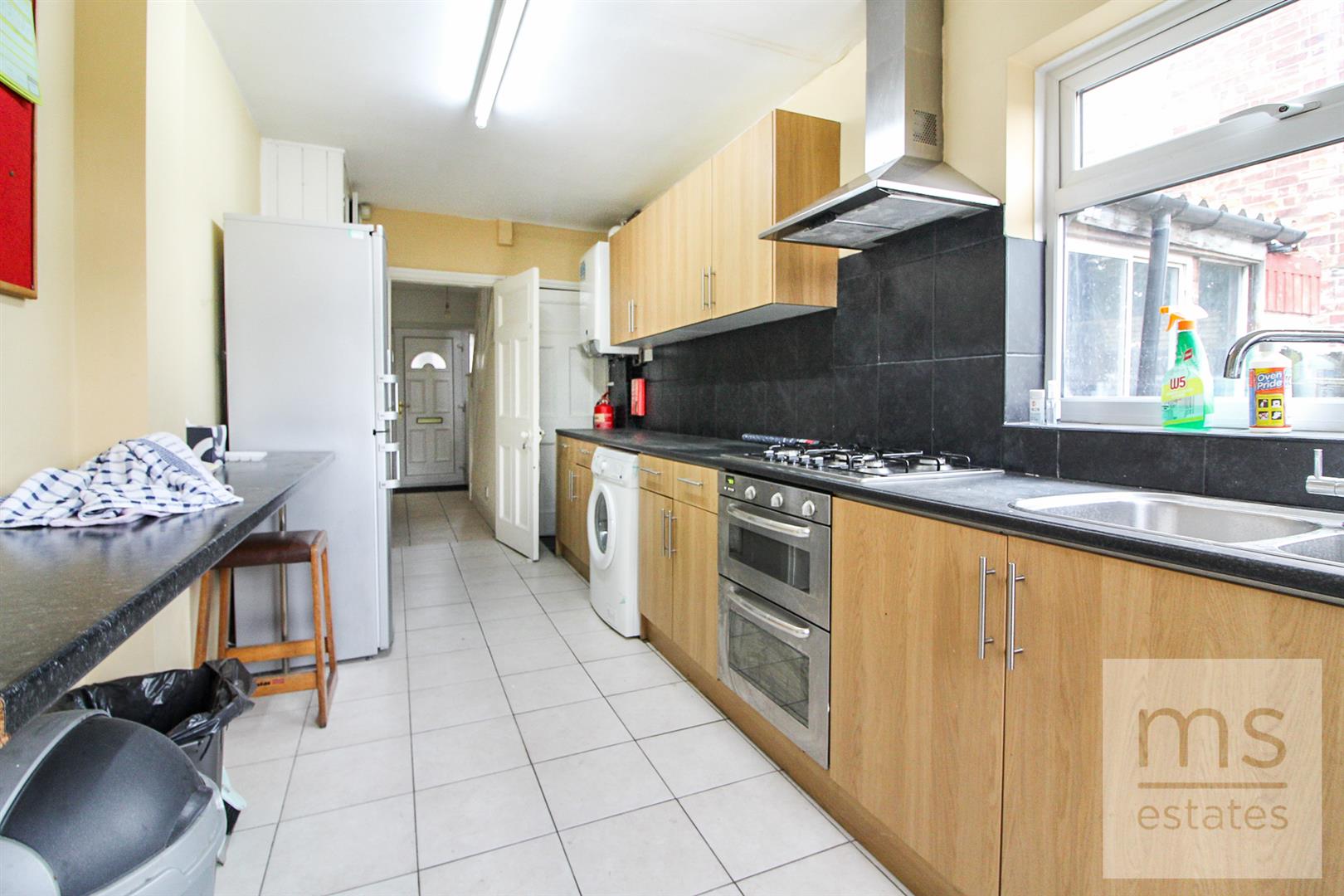 Welby Avenue, Nottingham, NG7 1QL