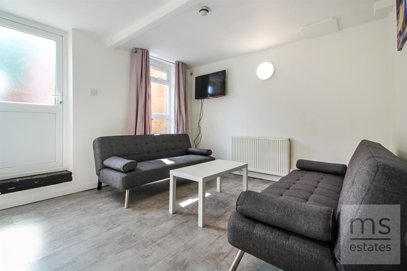 Park Road, Nottingham, NG7 1JG