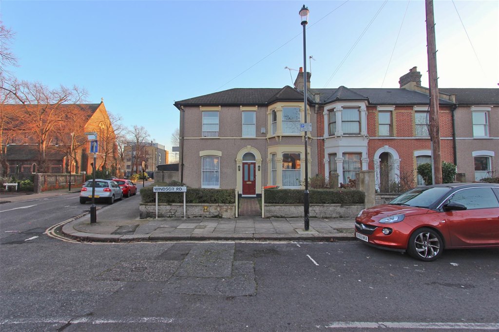 Property in Windsor Road, London, E7 0RB