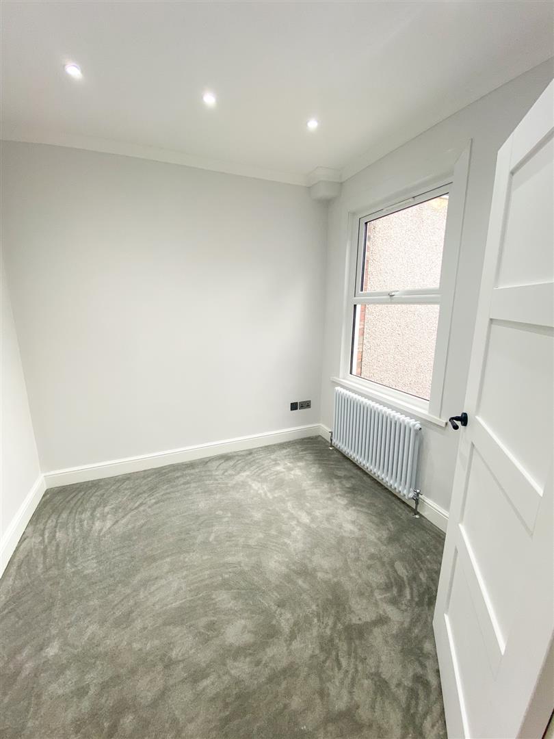 Russell Road, London, E17,  6QY