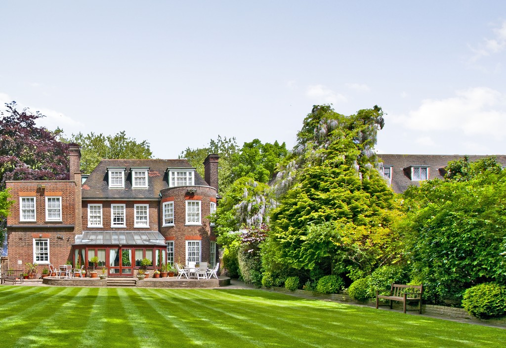 Property in Avenue Road, St John's Wood, London, NW8 6JD