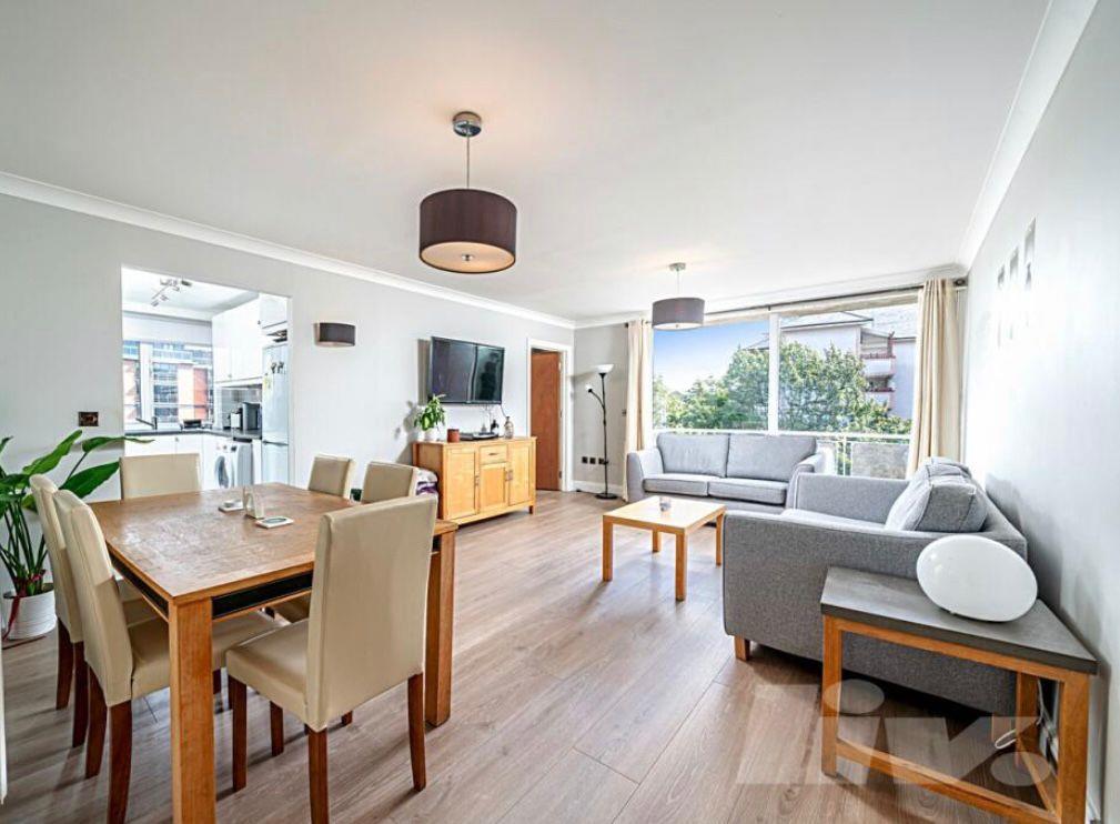 Regent Court, 1 North Bank, NW8