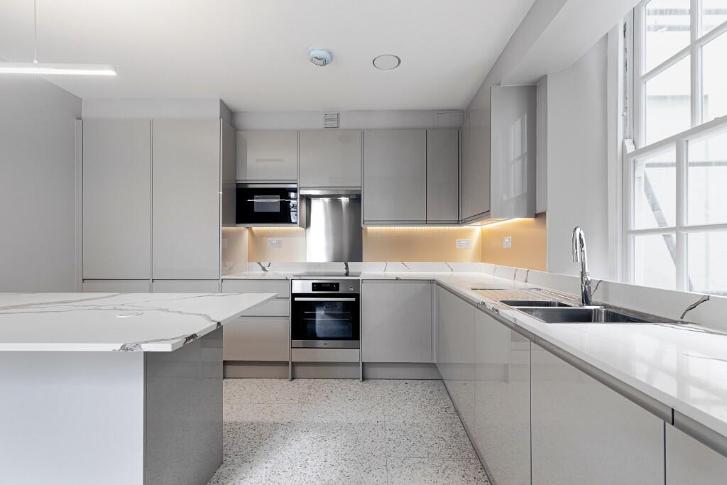 Eyre Court, St John's Wood, NW8