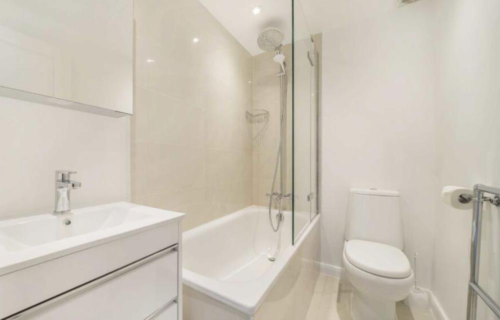 Prince Albert Road, London, NW8