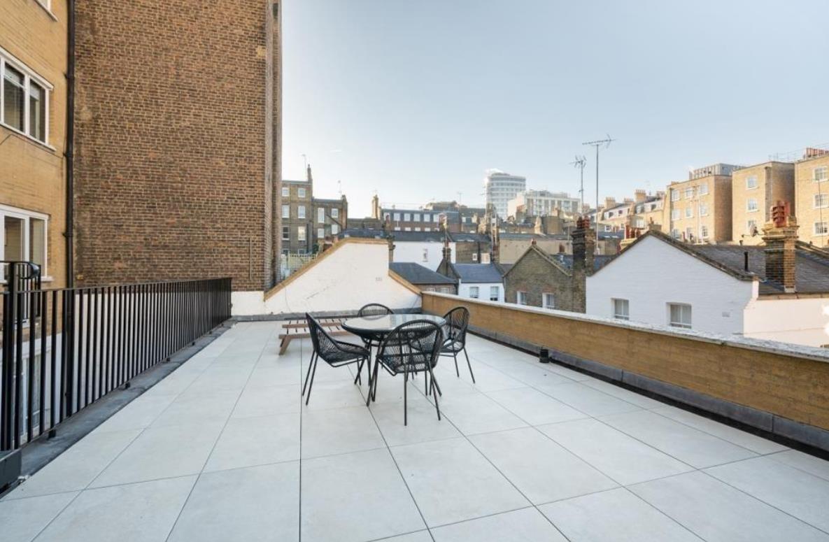 Bracknell Gardens, London, NW3