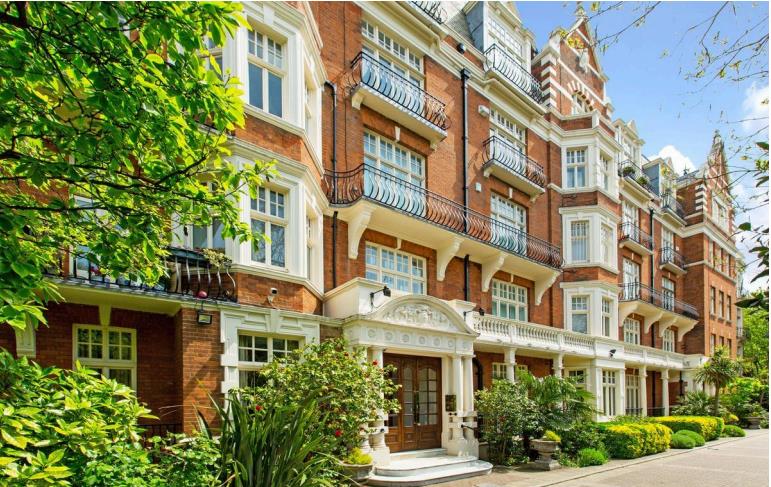 London, W9