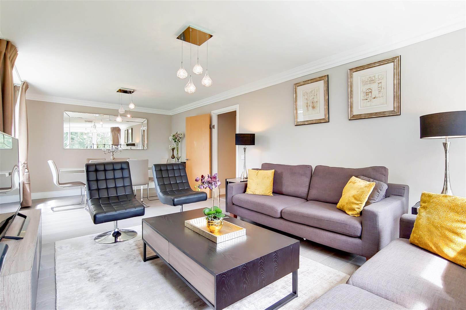 London, NW8