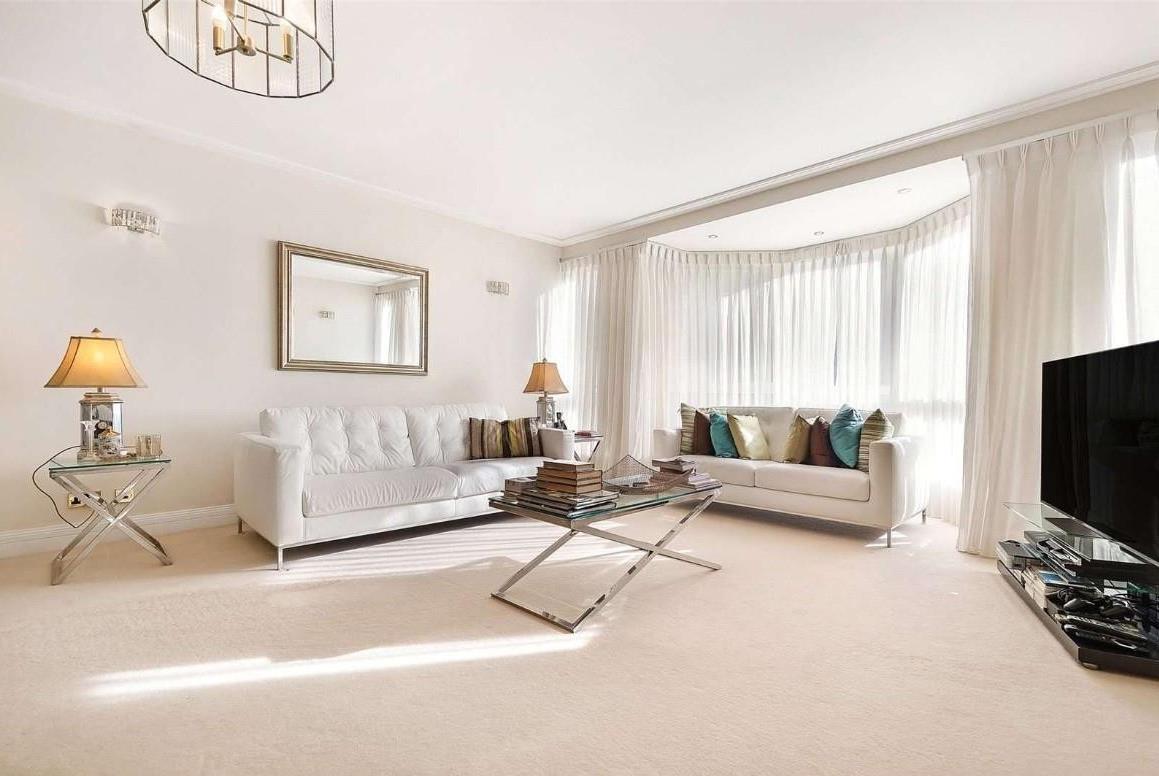 London, NW8