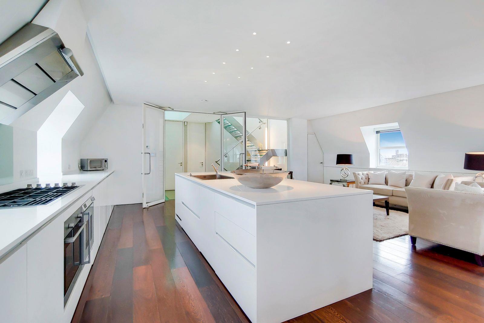 London, NW8