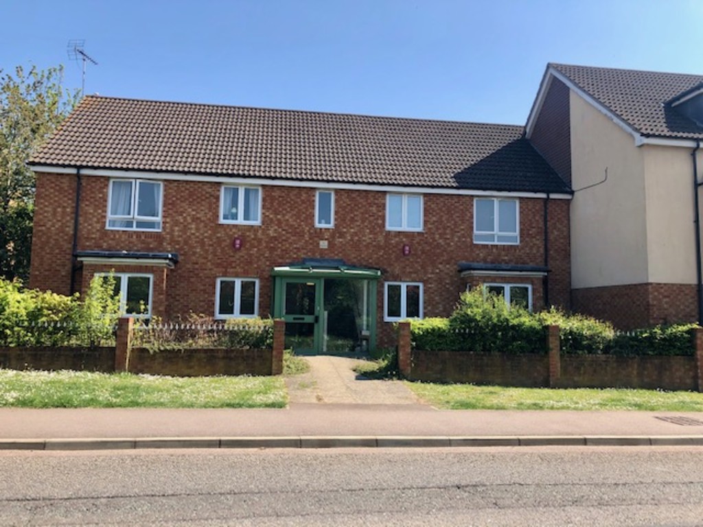 Property in Milton Road, Clapham, Bedford, MK41 6AX