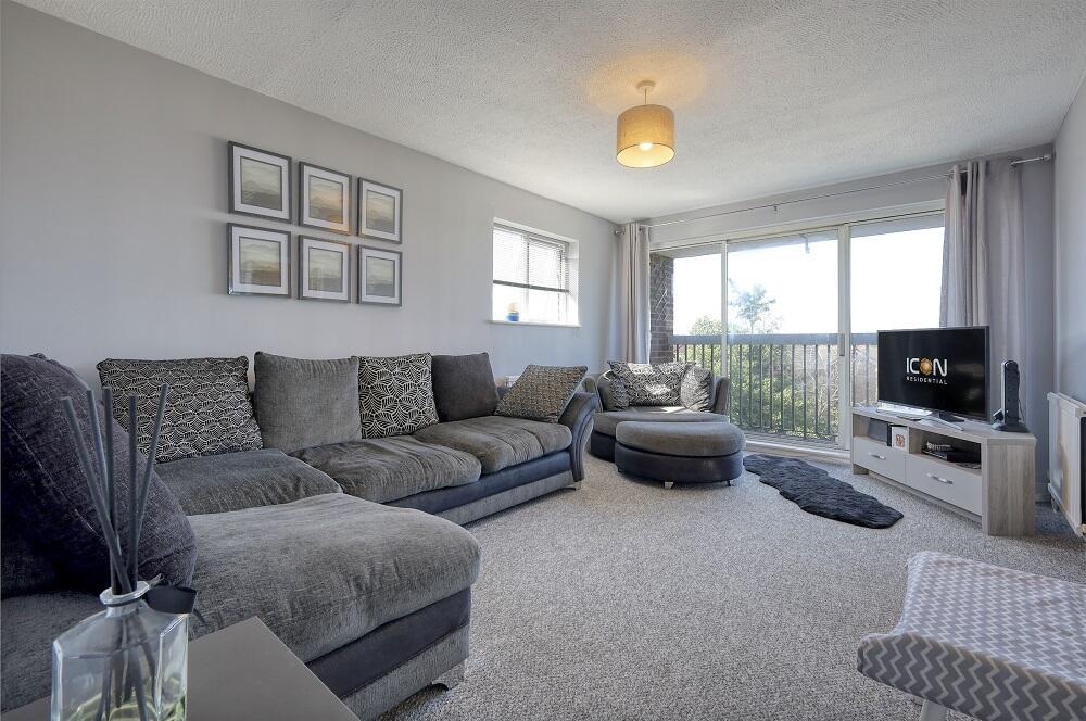 Raven Crescent, Billericay, CM12