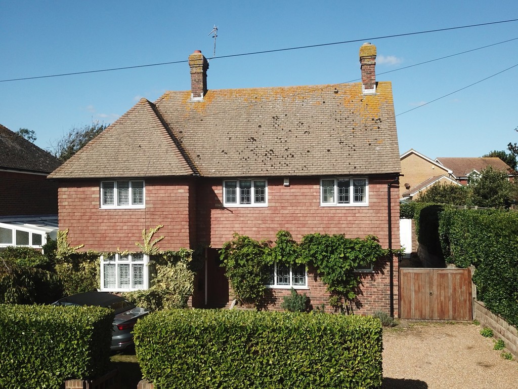 Property in Sutton Avenue, Seaford