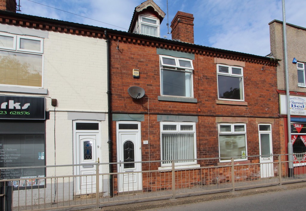 Property in Warsop Road, Mansfield Woodhouse, Mansfield, NG19 9LF