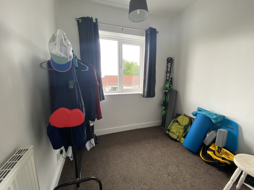 Property in Attlee Avenue, Forest Town, Mansfield, NG19 0DL