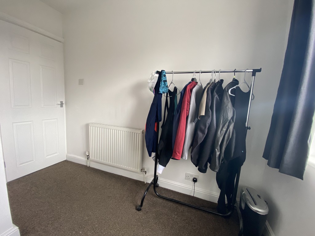 Property in Attlee Avenue, Forest Town, Mansfield, NG19 0DL
