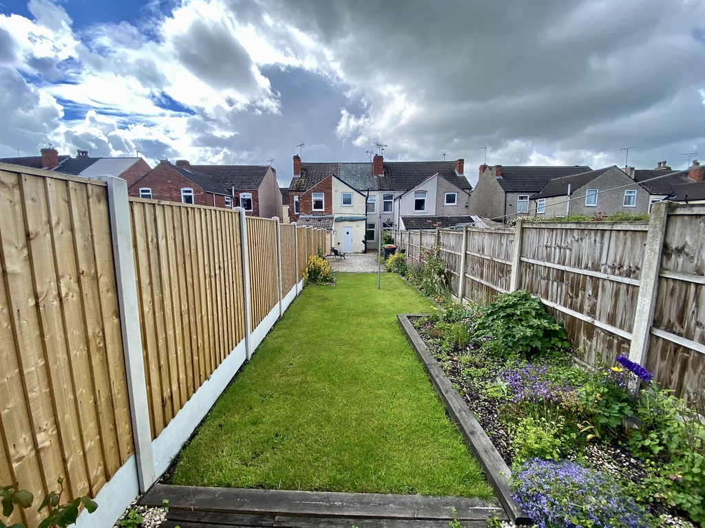 Property in Gladstone Street, Kirkbyinashfield, Nottingham, NG17 7HS