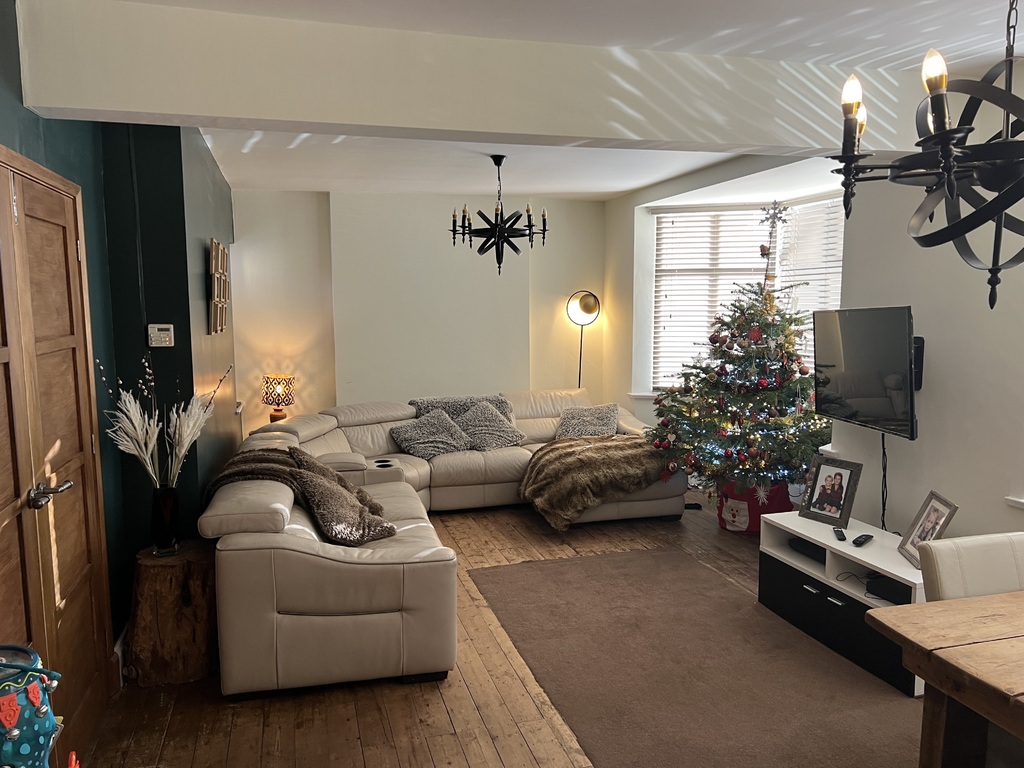 Property in Sheepbridge Lane, Mansfield, NG18 5DT