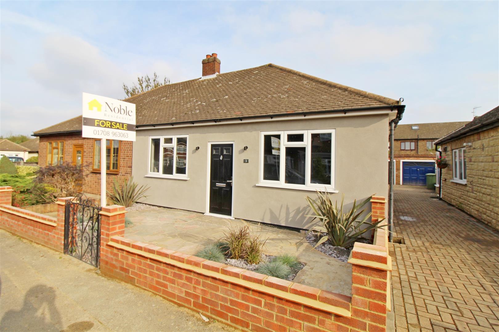 Property in Mygrove Close, Rainham, Essex, RM13 9QS