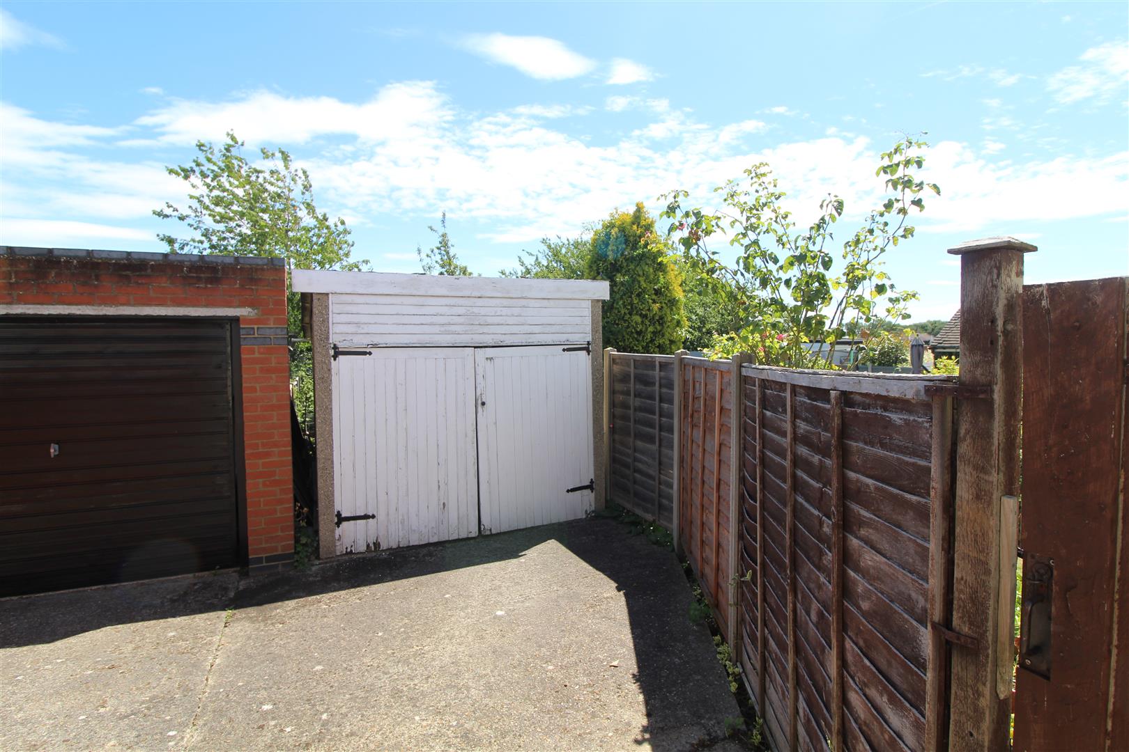 Property in Alma Avenue, Hornchurch, Essex, RM12 6SS