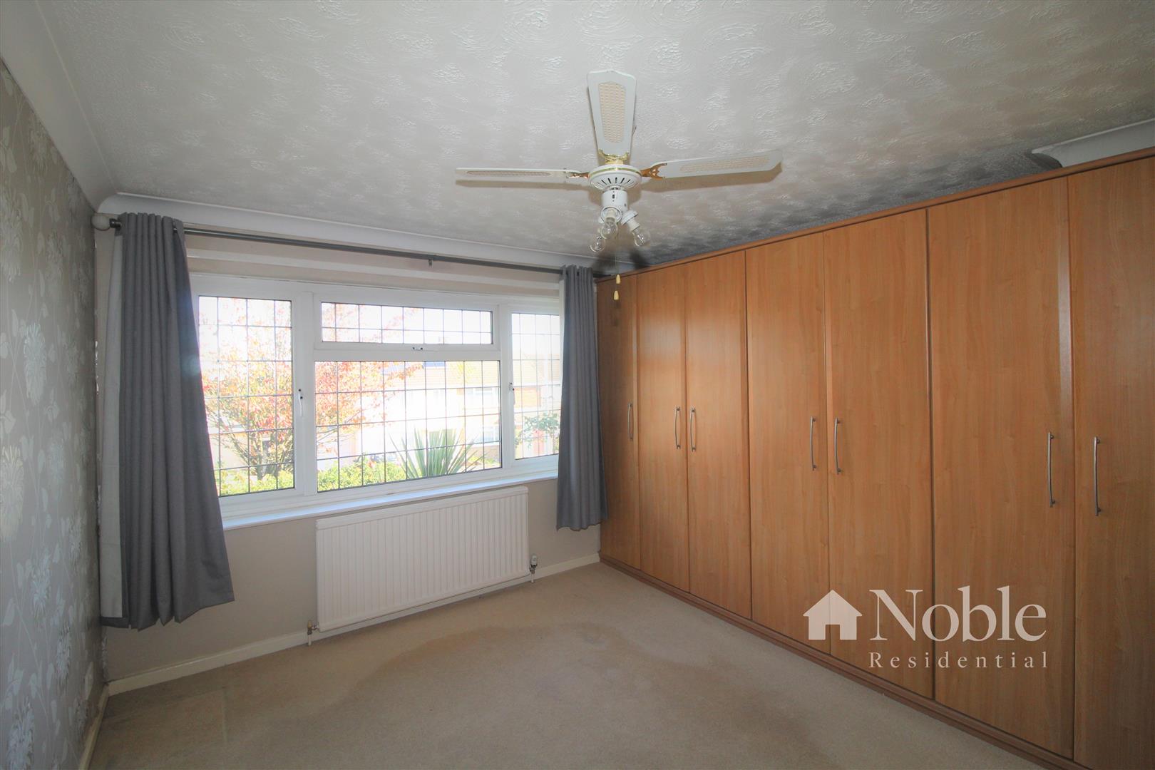 Property in Arthur Road, Rainham, Kent, ME8 9BX
