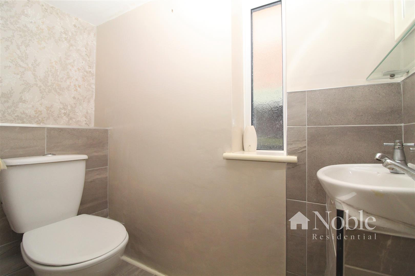 Property in Arthur Road, Rainham, Kent, ME8 9BX