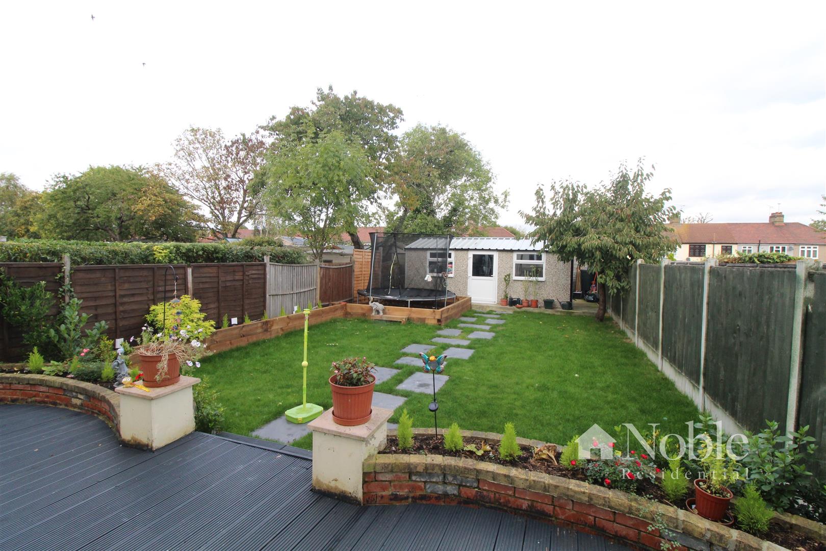 Property in Chestnut Avenue, Hornchurch, Essex, RM12 4HN