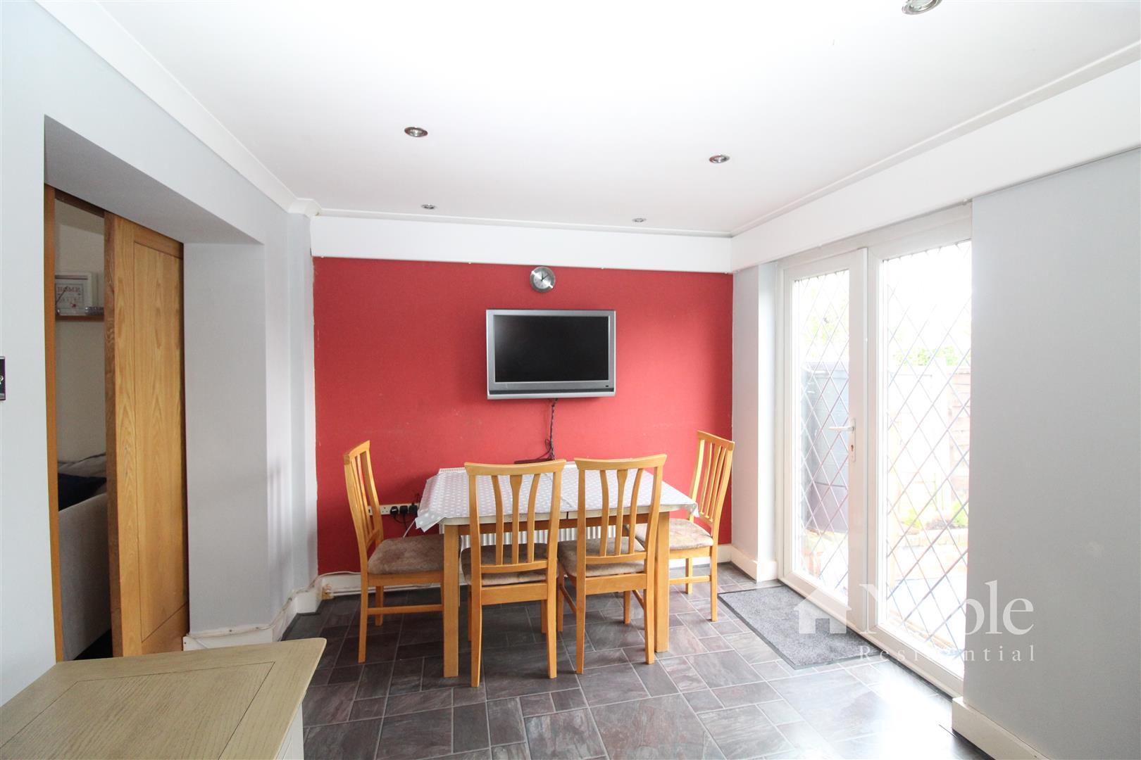 Property in Chestnut Avenue, Hornchurch, Essex, RM12 4HN