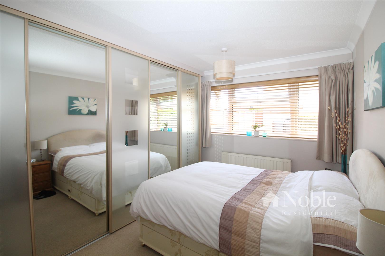 Property in Globe Road, Hornchurch, Essex, RM11 1BW