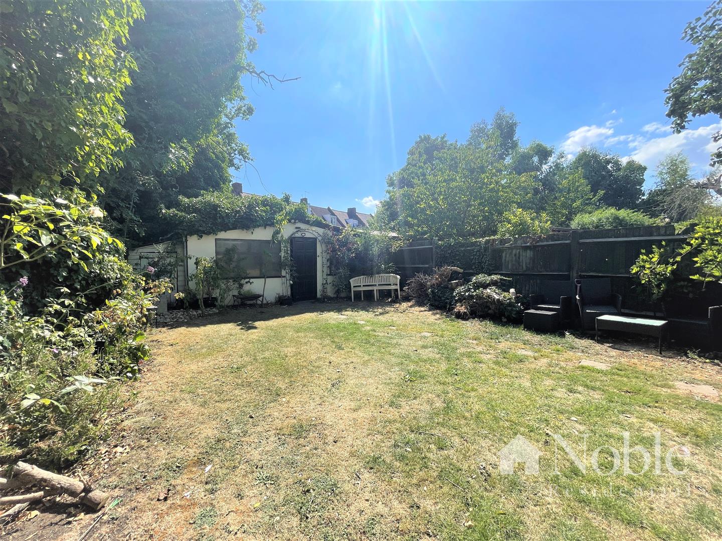 Property in St. Lawrence Road, Upminster, Essex, RM14 2UW