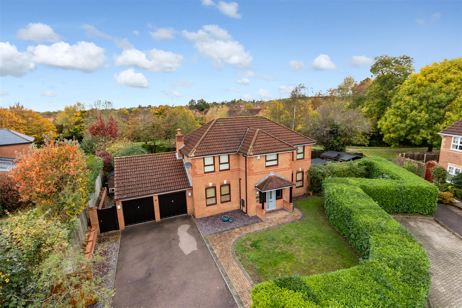 Property in Handel Mead, Old Farm Park, Milton Keynes, Buckinghamshire