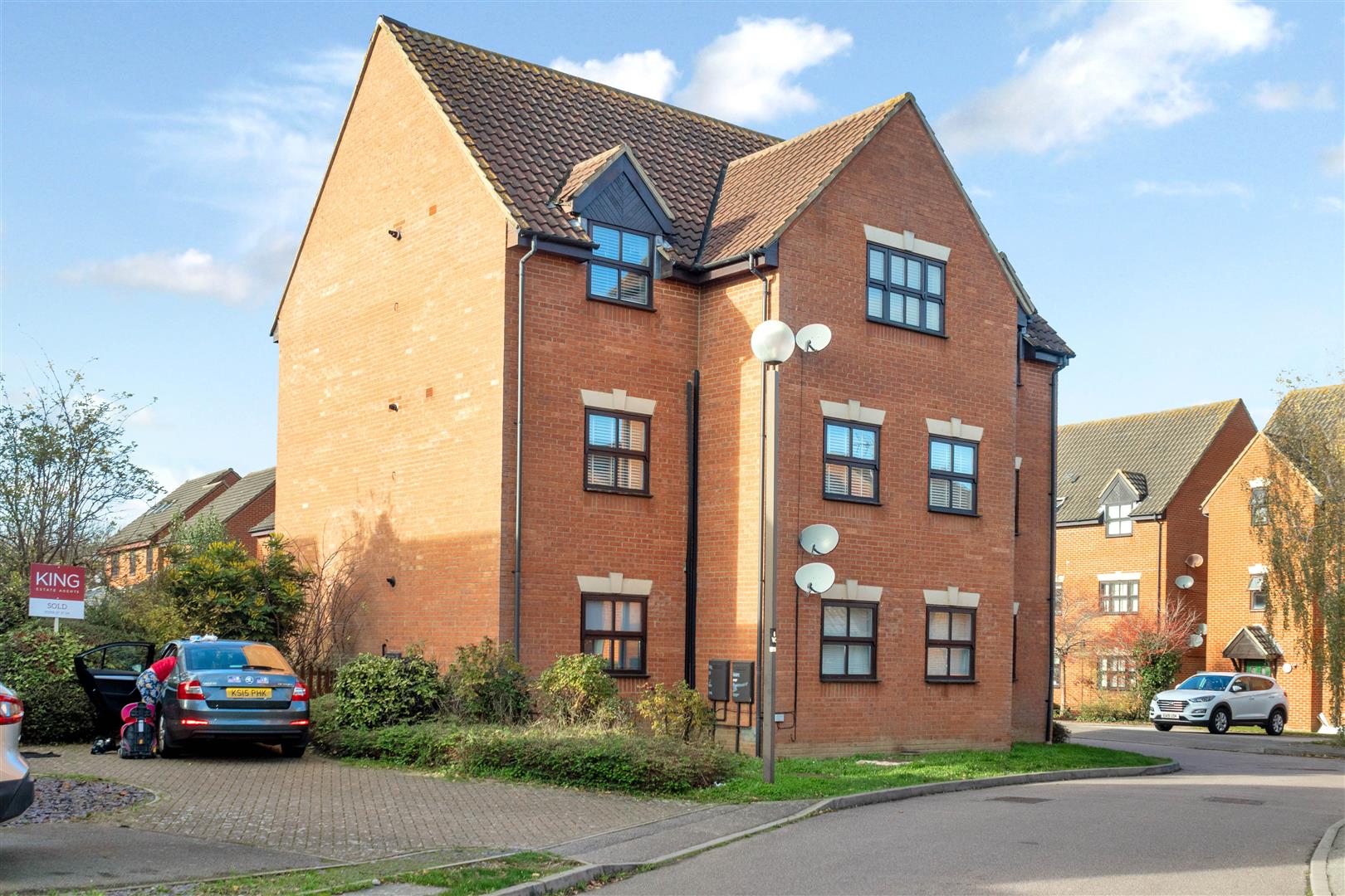 Property in Welbeck Close, Monkston, Milton Keynes, Bucks, MK10 9HQ