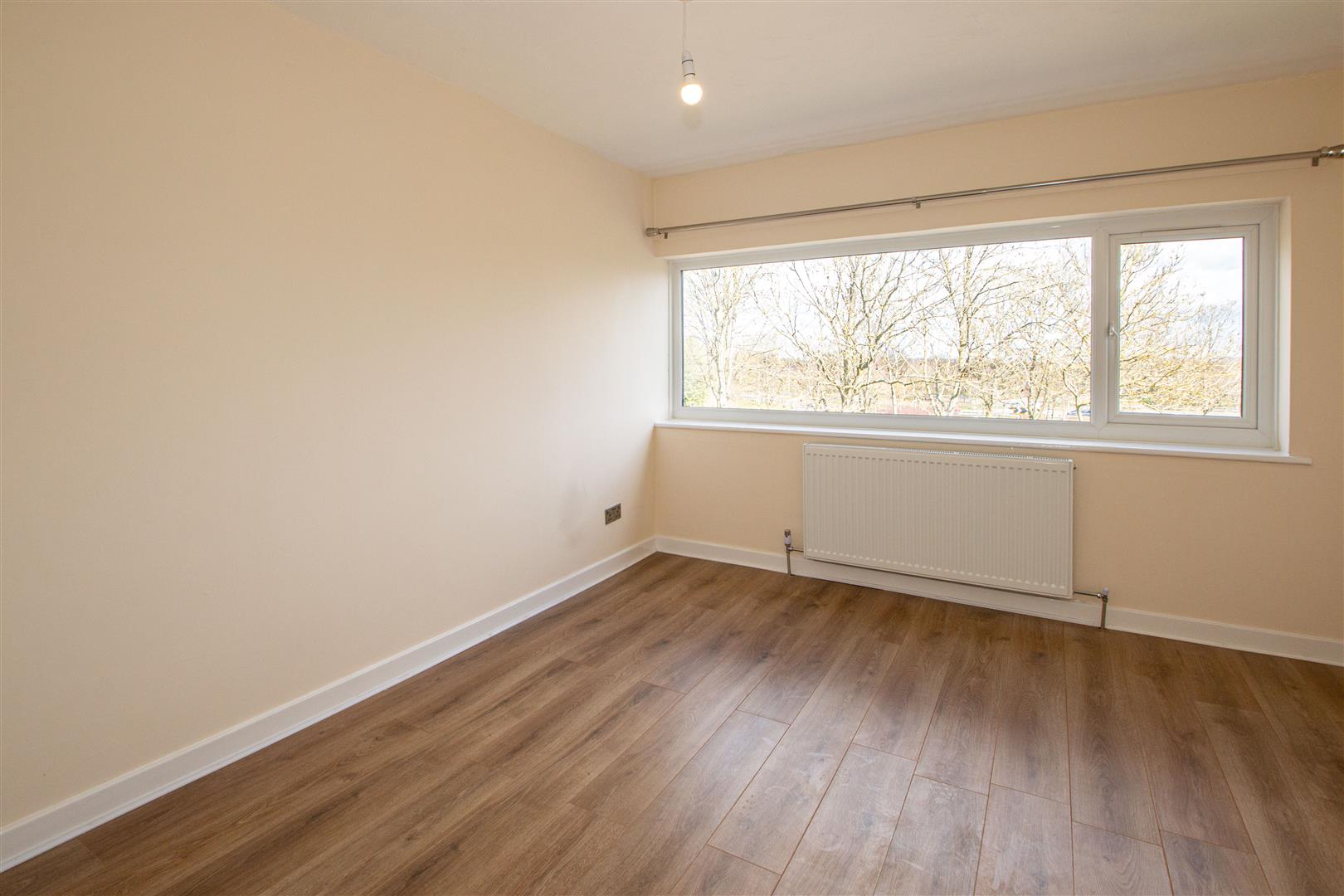 Property in Ferndale, Eaglestone, Milton Keynes, Buckinghamshire, MK6 5AE