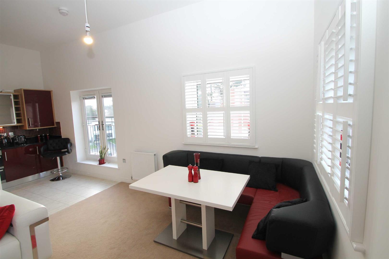 Property in Watson House, Turing Gate Bletchley, Milton Keynes, MK3 6EQ