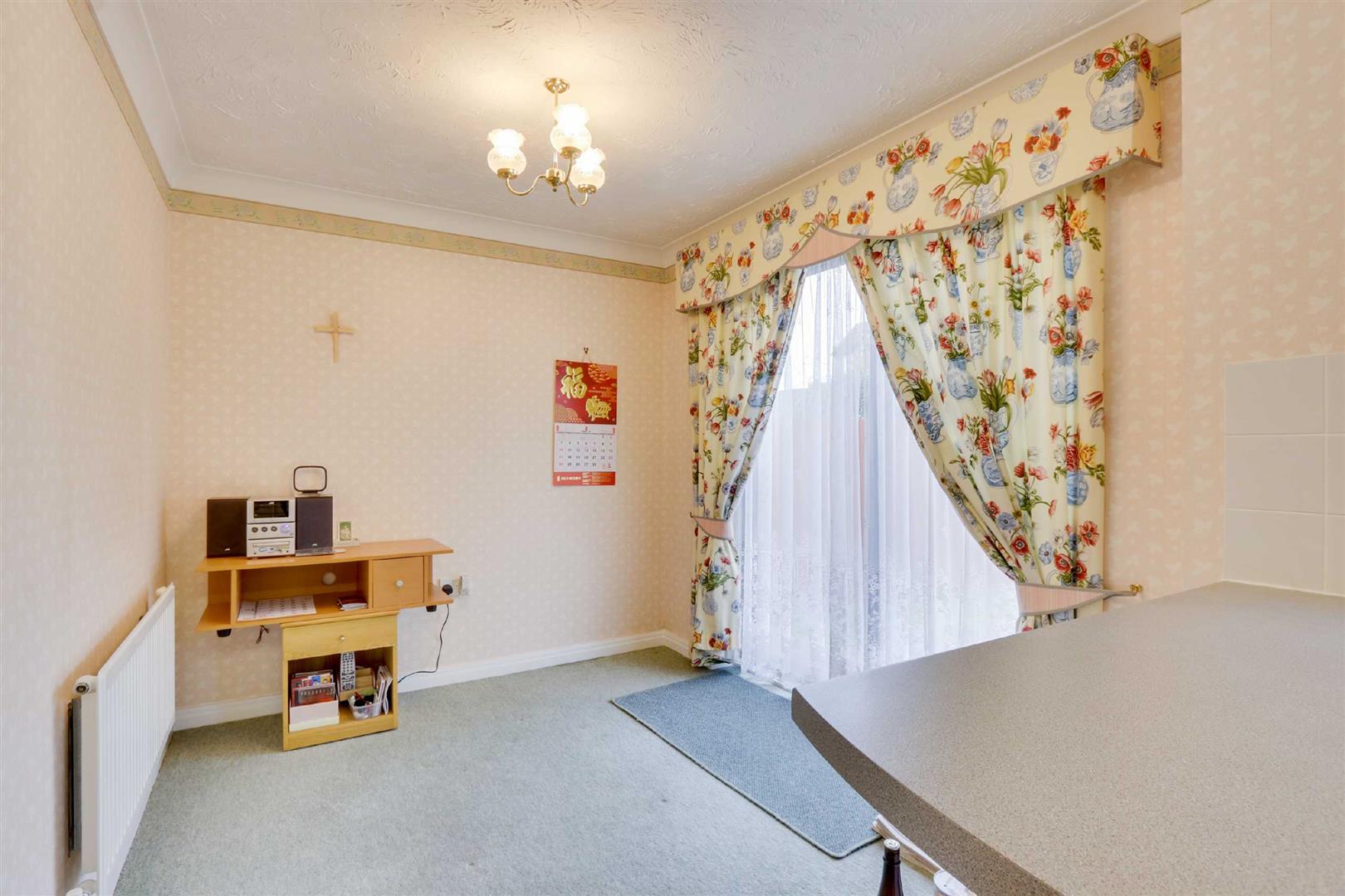 Property in Egerton Gate, Shenley Brook End, Milton Keynes, Bucks, MK5 7HH