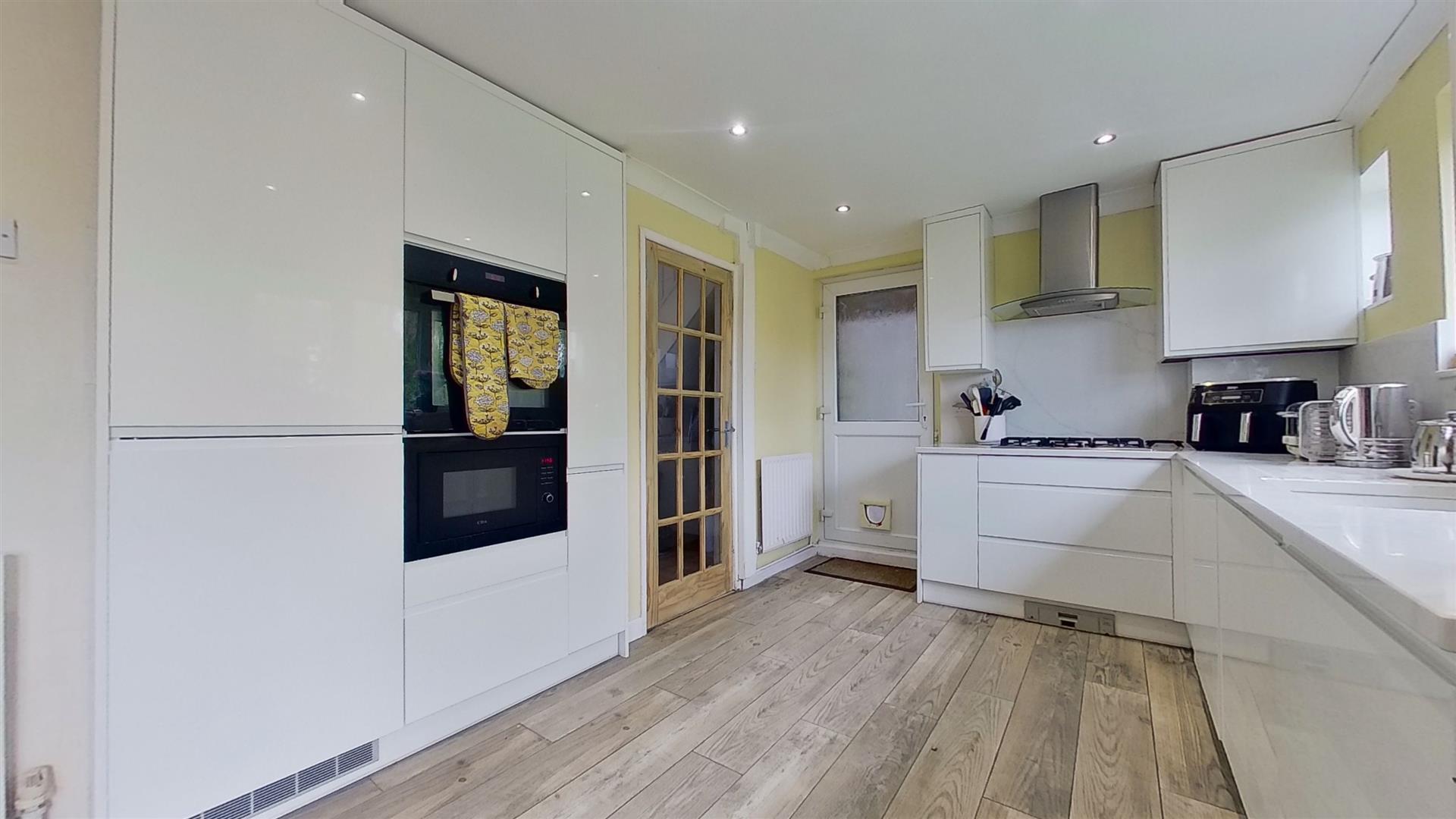 Property in Middlesex Drive, Bletchley, Milton Keynes, MK3 7JE