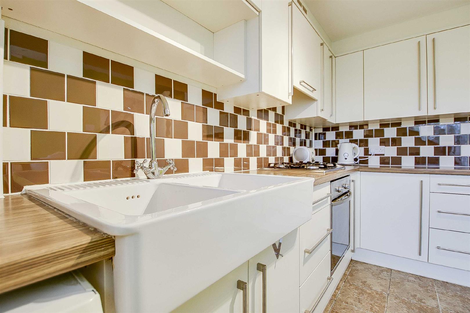 Property in Engaine Drive, Shenley Church End, Milton Keynes, MK5 6BB