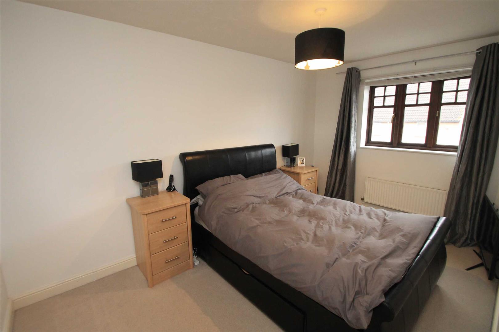 Property in Lowndes Grove, Shenley Church End, Milton Keynes, MK5 6EF