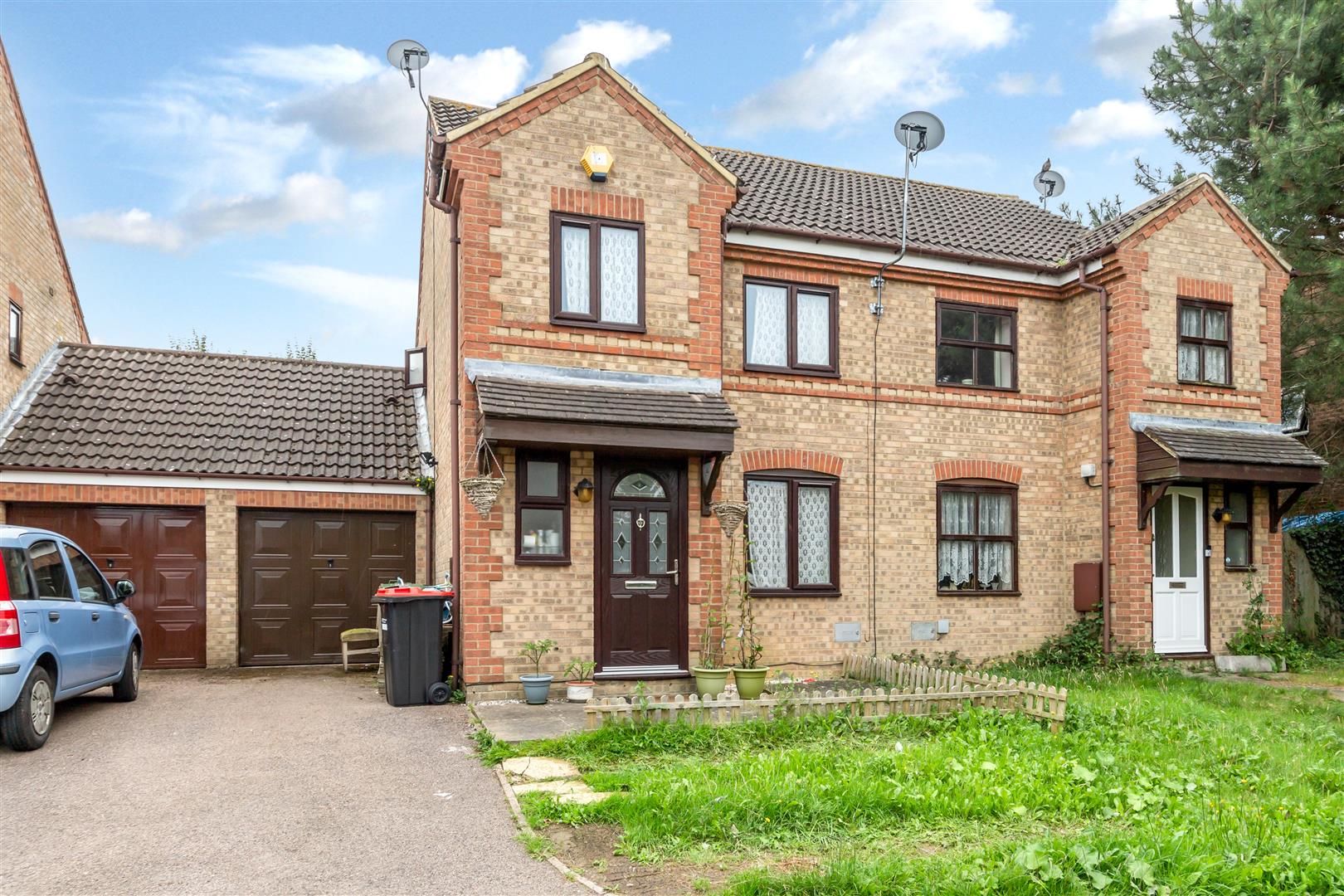 Property in Goathland Croft, Emerson Valley, Milton Keynes, Bucks, MK4 2EN