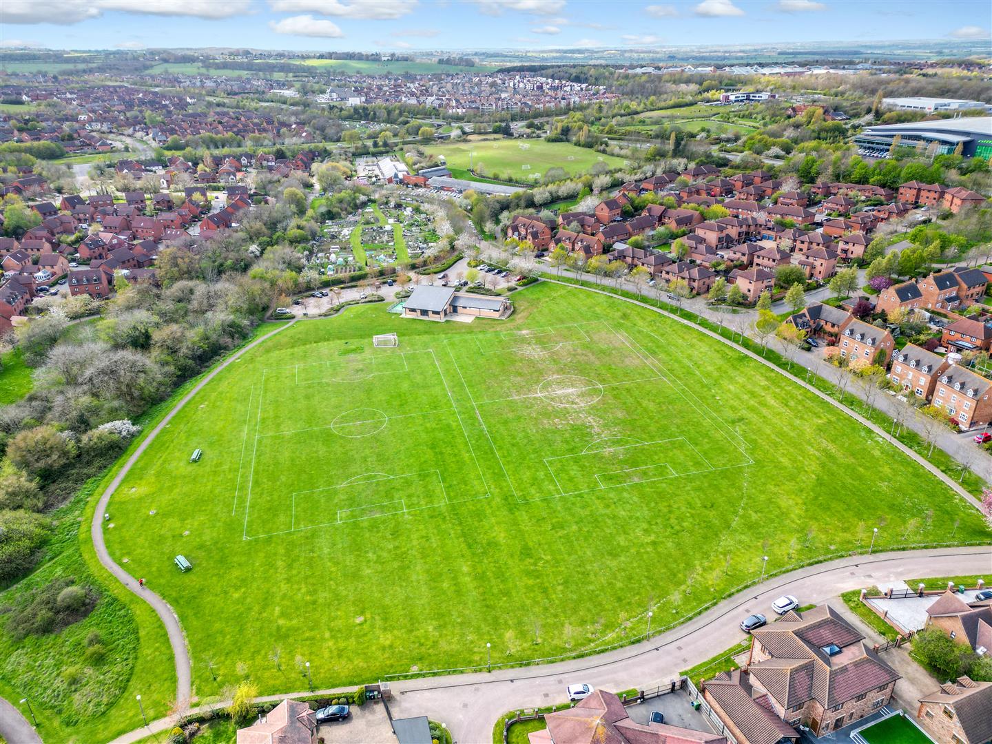 Property in Upper Wood Close, Shenley Brook End, Milton Keynes, MK5 7GH