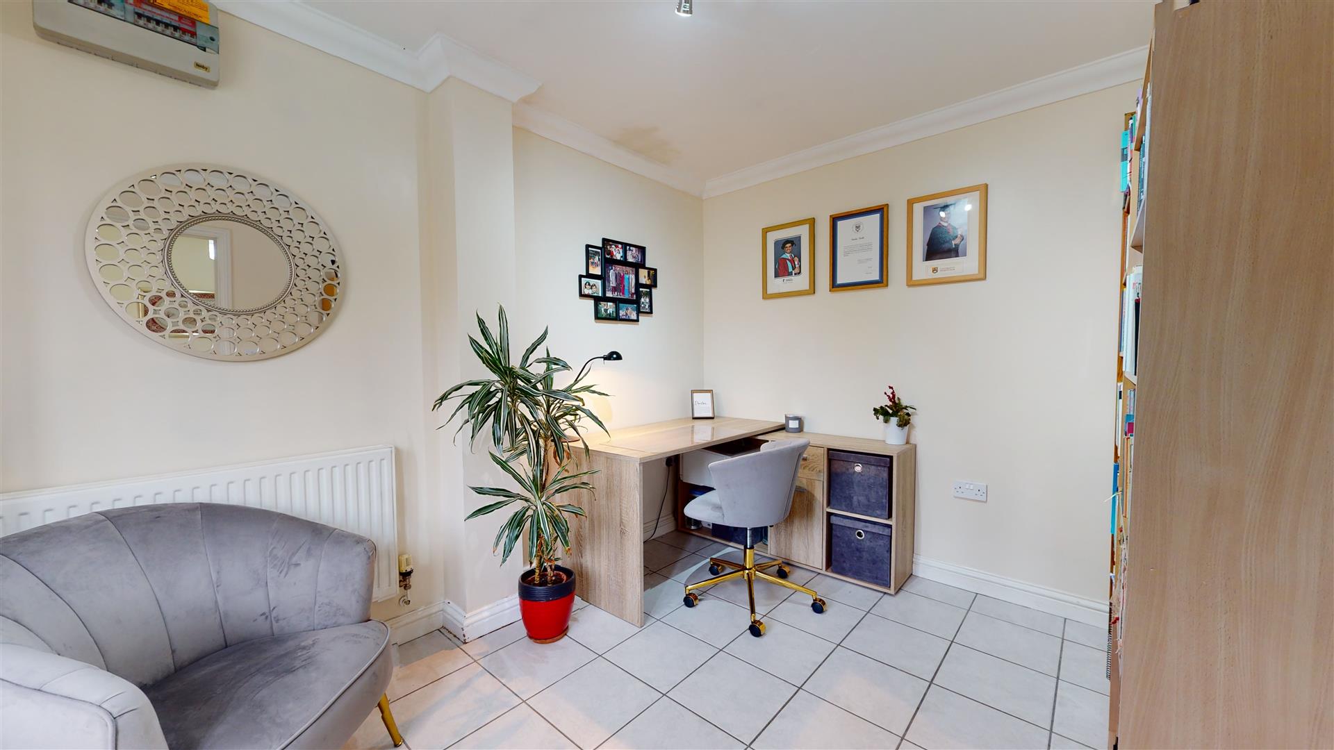 Property in Upper Wood Close, Shenley Brook End, Milton Keynes, MK5 7GH