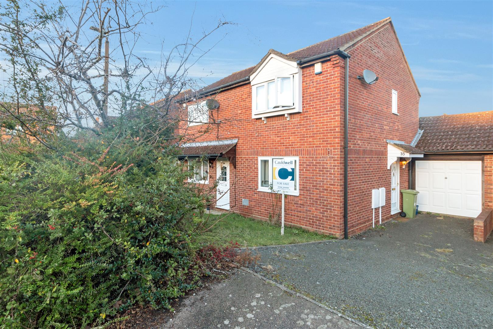 Property in Vyne Crescent, Great Holm, Milton Keynes, MK8 9EJ