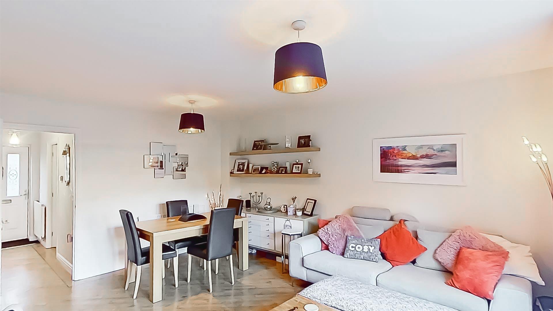 Property in Samuel Close, Newport Pagnell, MK16 0DA