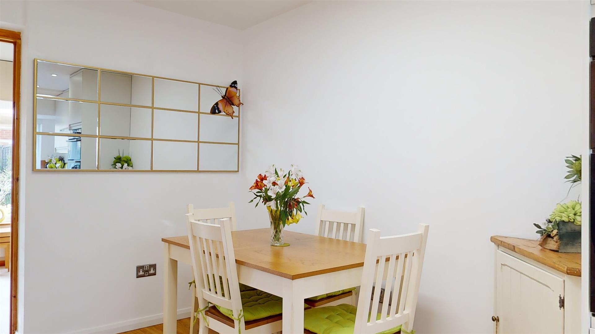 Property in Belsize Avenue, Springfield, Milton Keynes, Bucks, MK6 3LW