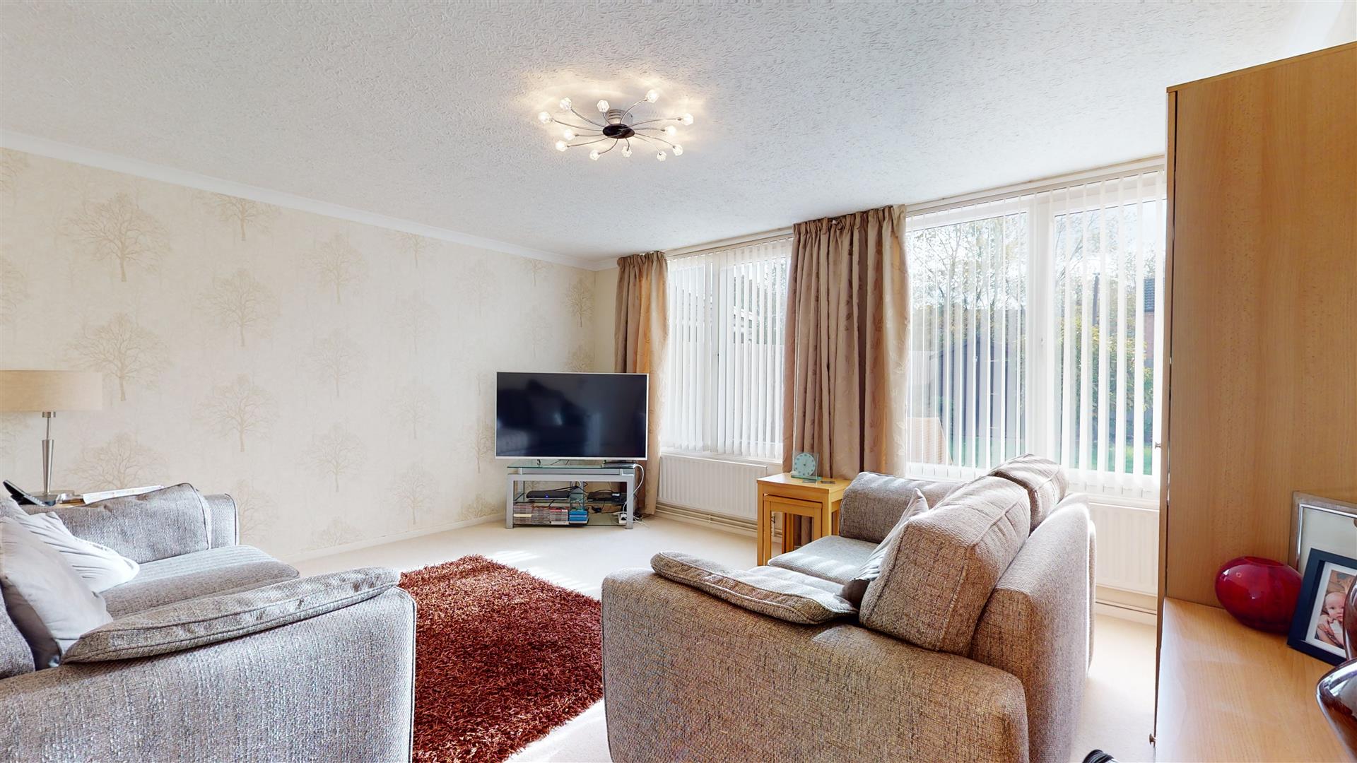 Property in Florin Close, Pennyland, Milton Keynes, Buckinghamshire