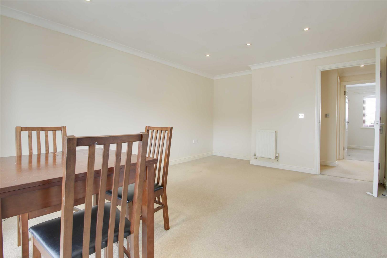 Property in Queensbury Lane, Monkston Park, Milton Keynes, MK10 9PQ