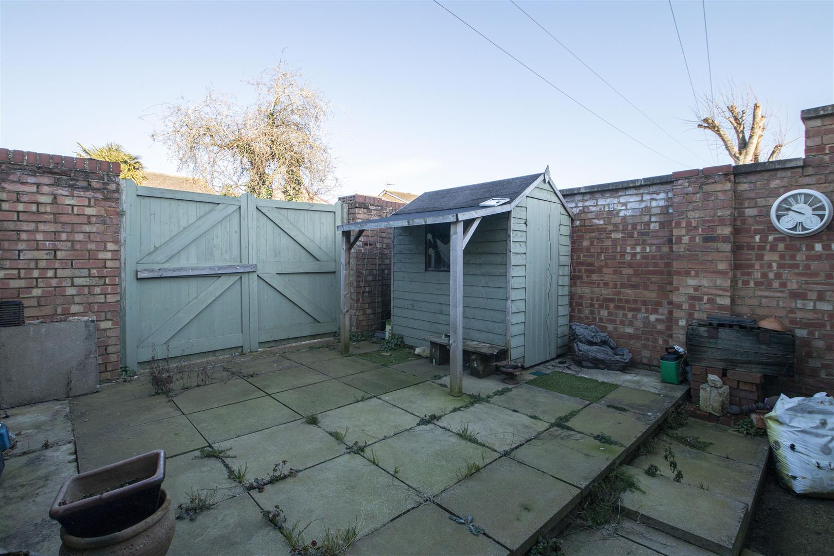 Property in High Street, Deanshanger,, Milton Keynes, MK19 6HD