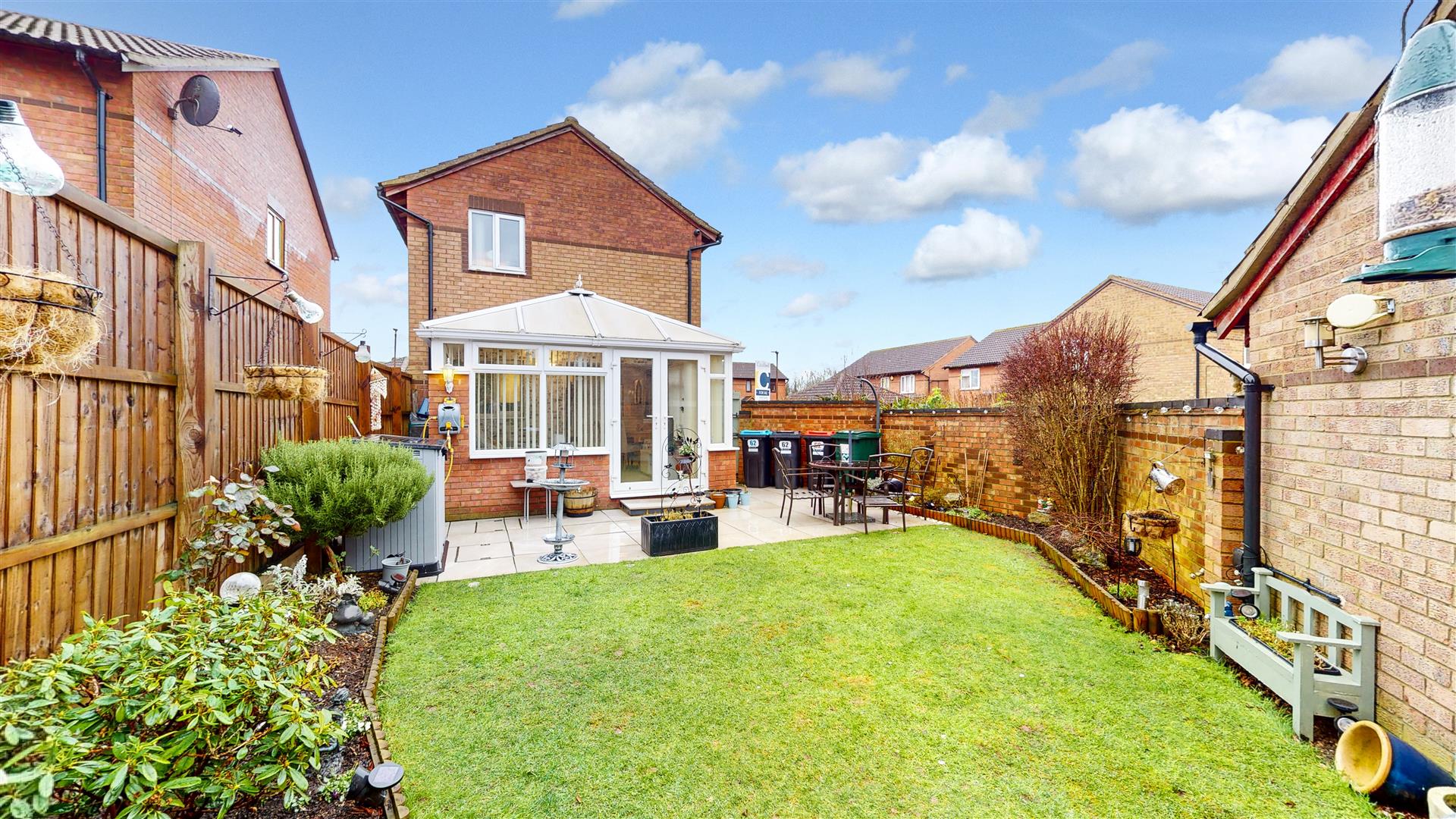 Property in Hexham Gardens, Bletchley, Milton Keynes, Bucks, MK3 5EX