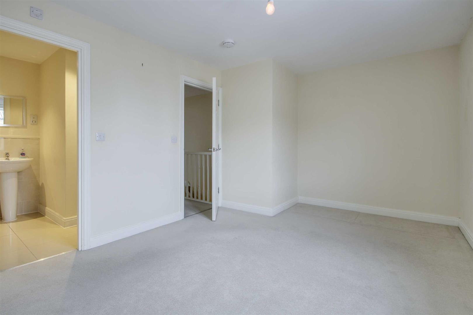 Property in Harlow Crescent, Oxley Park, Milton Keynes, MK4 4EL