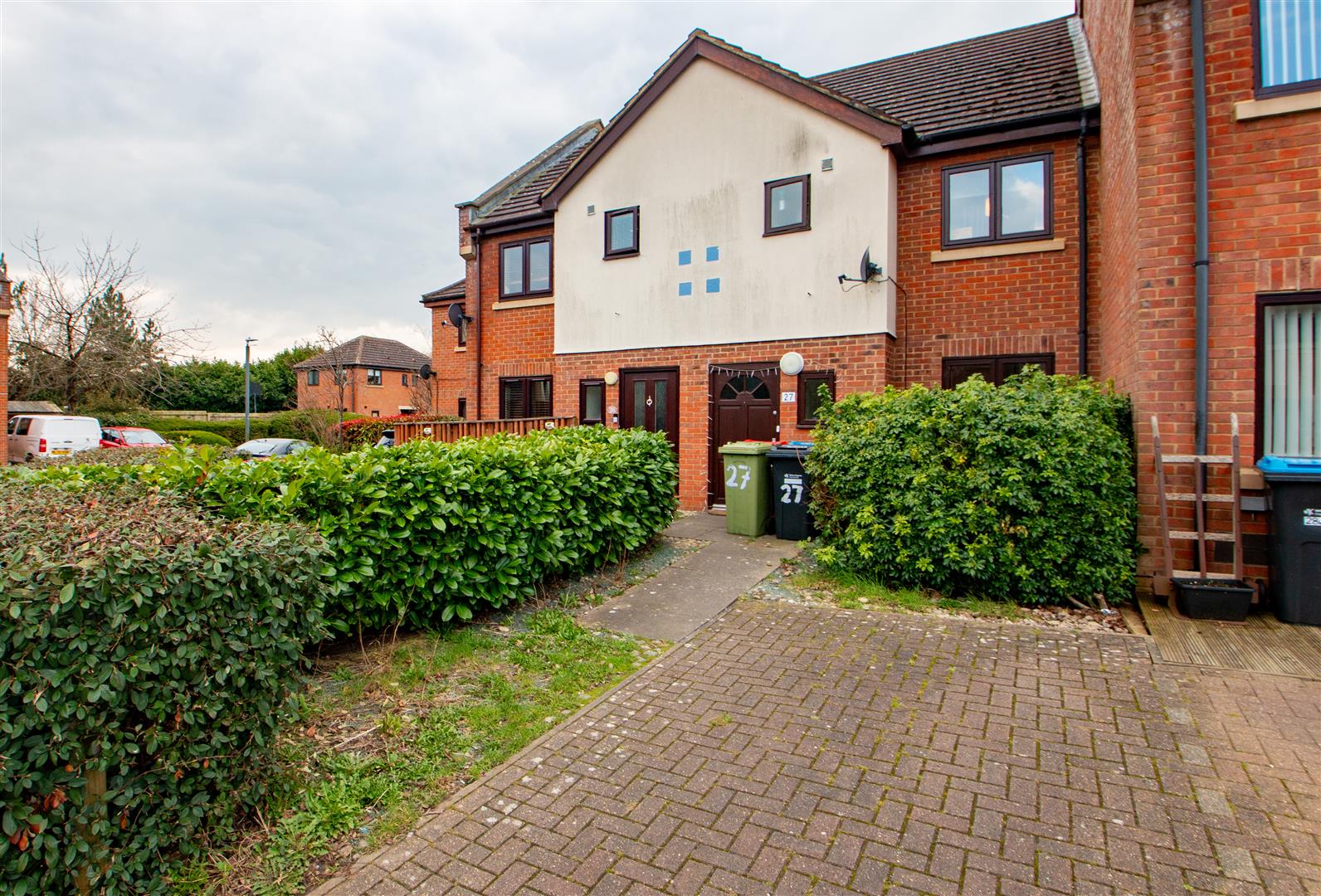 Property in Wingfield Grove, Middleton, Milton Keynes, MK10 9AU